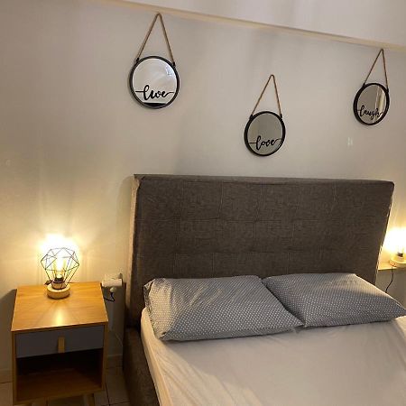 Olas 1-Bedroom Apartment Near The Center Of Atenas Exterior foto